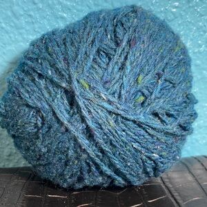 YARN BARGAIN: Blue Tweed Yarn
